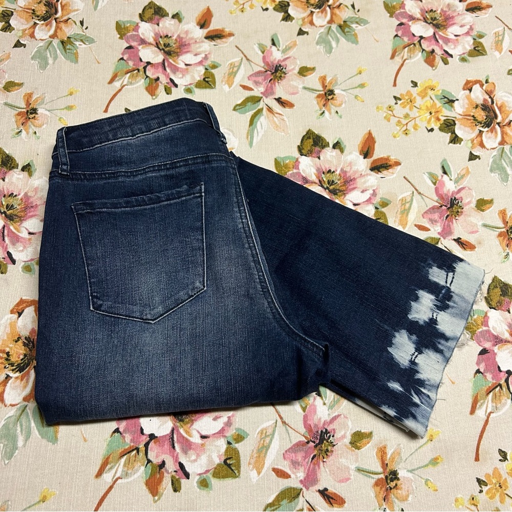 ARTICLES OF SOCIETY Acid Wash Hemmed Straight Jeans Size 27